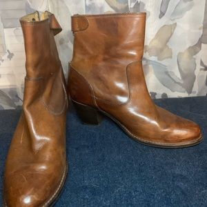 FRYE high heal boots size 8 woman’s good condition about 2 inch high heals